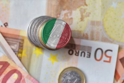 euro e soldi con monete