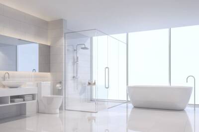 bagno bianco doccia vasca
