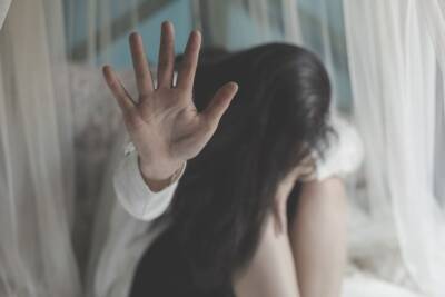Violenza donna ragazza