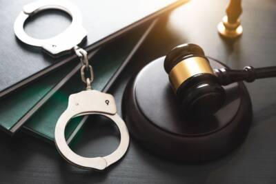 giustizia arresto tribunale martelletto manette