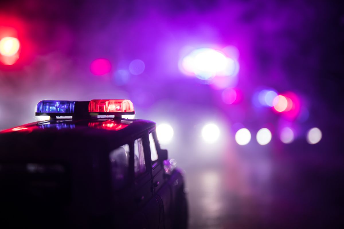 polizia sirene spiegate scena del crimine
