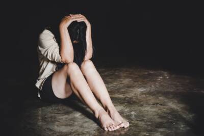 Ragazza paura violenza