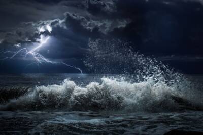tempesta nell'oceano