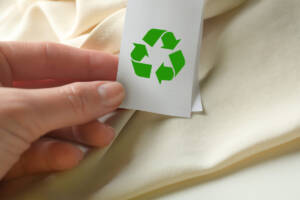 etichetta vestito ecologico green