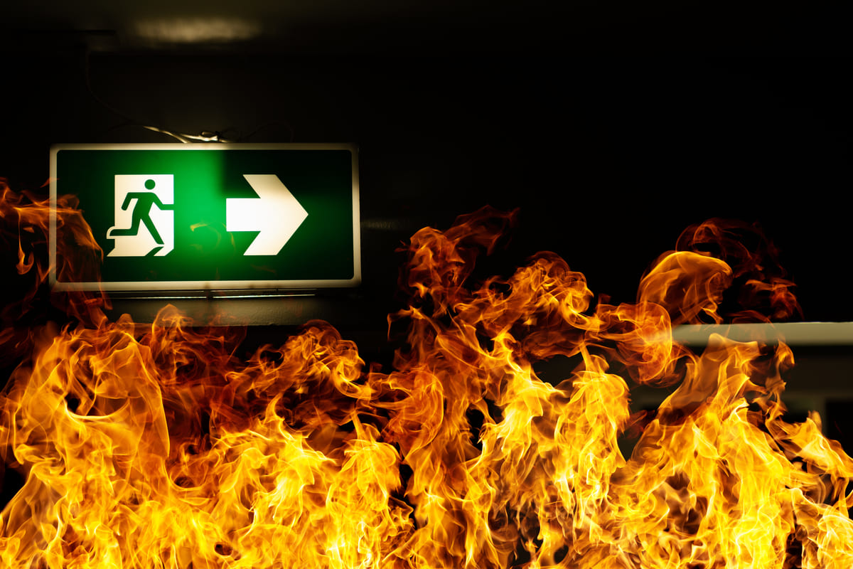 fiamme in un edificio