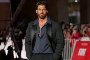 l'attore turco Can Yaman