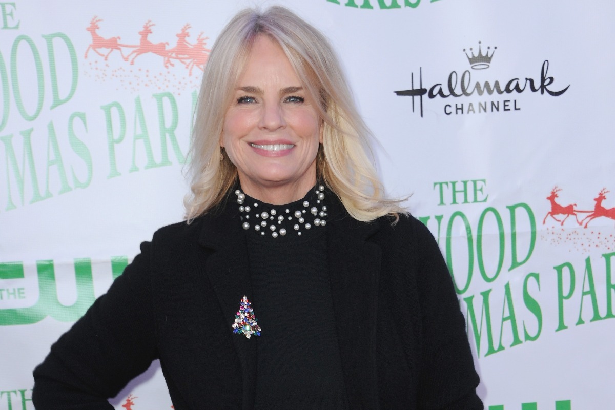 la famosa attrice Jennifer Runyon sorridente
